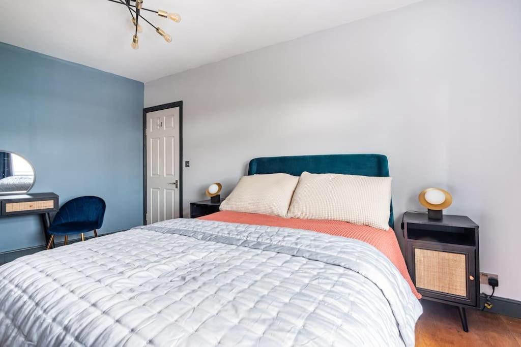 Appartamento Harbourside Haven - Stylish Retreat In Hotwell - Free Parking Bristol Esterno foto